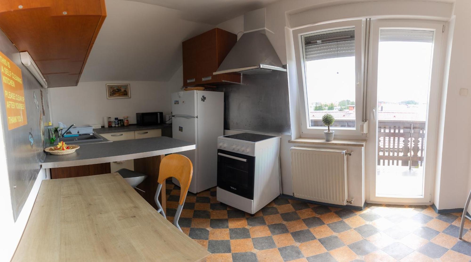 Rooms Kozarje Любляна Екстер'єр фото
