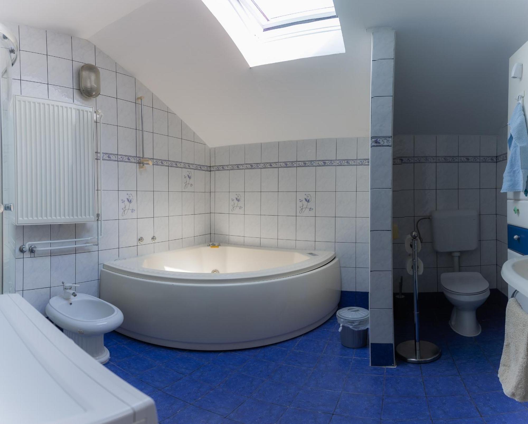 Rooms Kozarje Любляна Екстер'єр фото