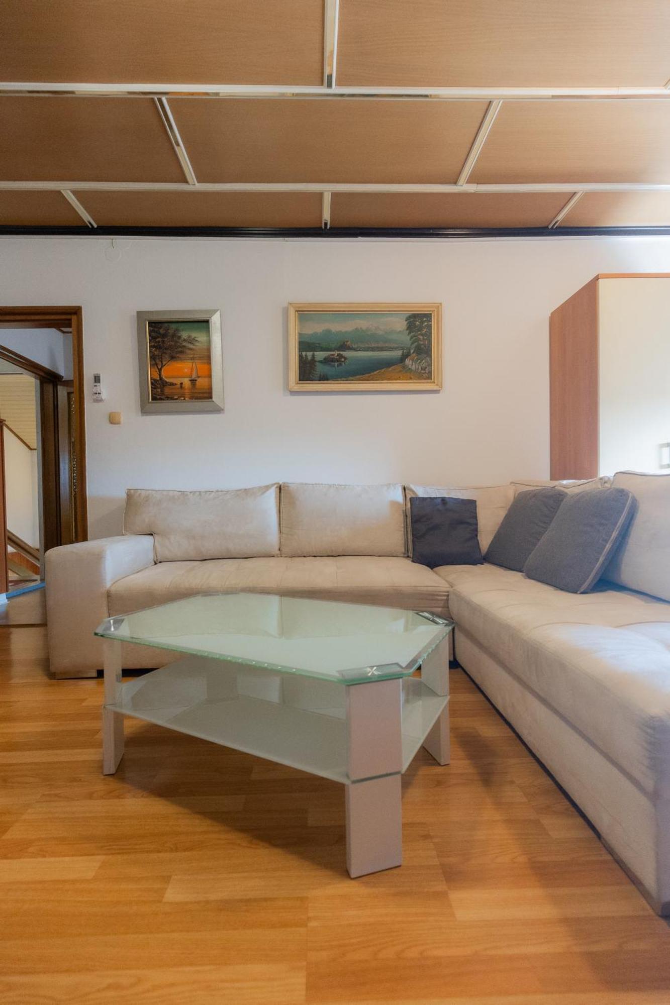 Rooms Kozarje Любляна Екстер'єр фото